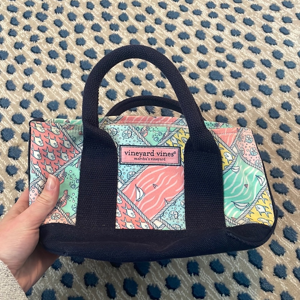 Mini vineyard vines bag